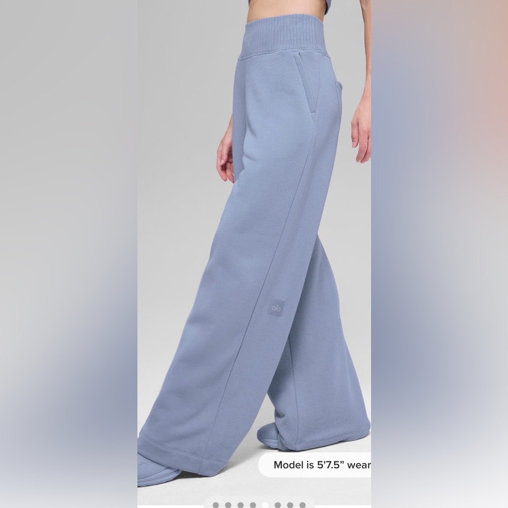 ALO Yoga Serenity Wide Leg Sweatpant - Winter Frost size XS new